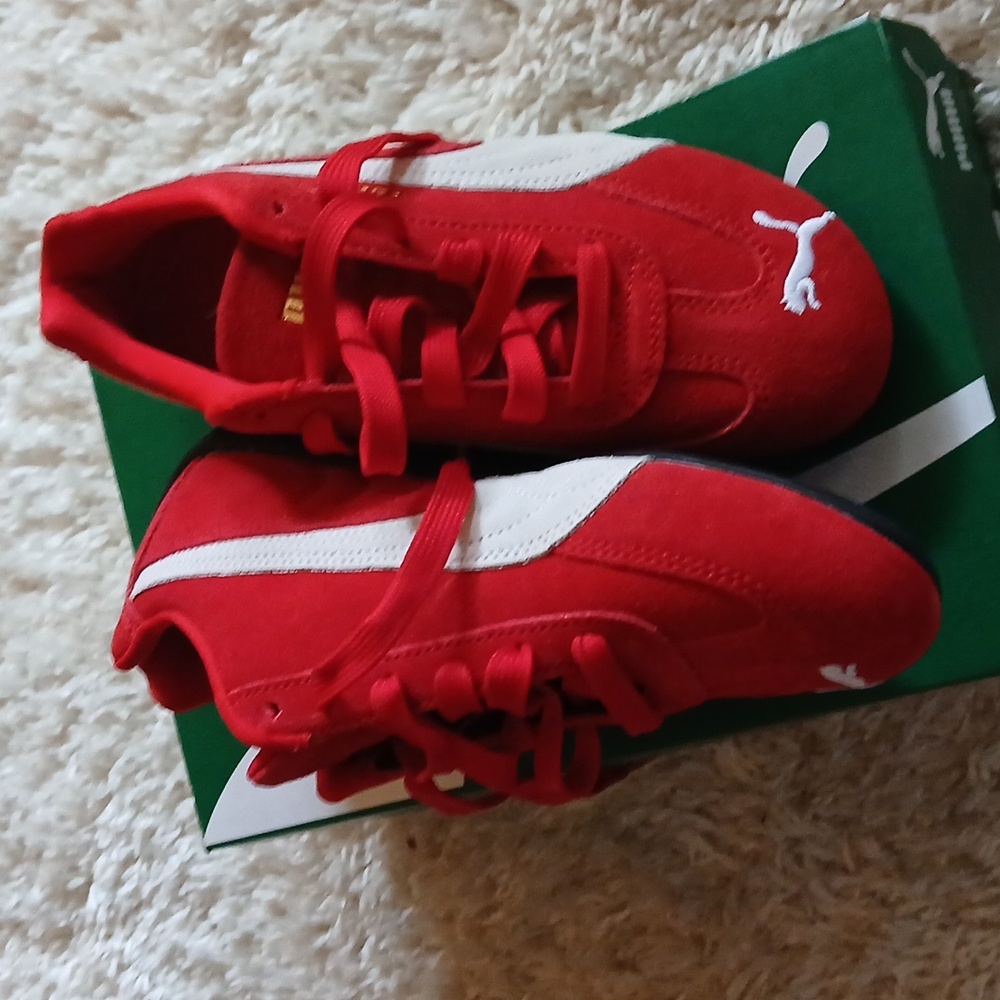 NWOT PUMA SPEEDCATS - Picture 2 of 7